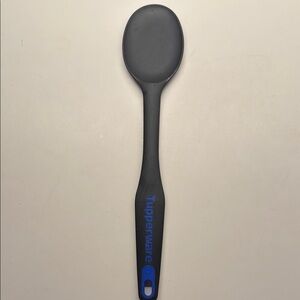 NEW Tupperware Simple Spoon